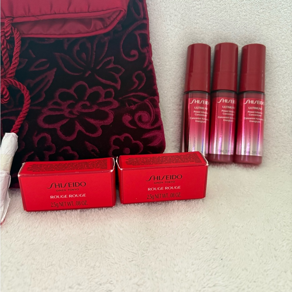 GUERLAIN Make up Bag with Shiseido Ultimune & Lipstick Collection - Picture 2 of 6